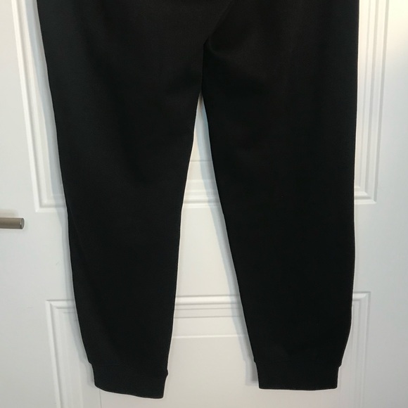 New H&M Black Minimalist Regular Fit Drawstring Joggers with pockets size L NWT - Picture 11 of 14